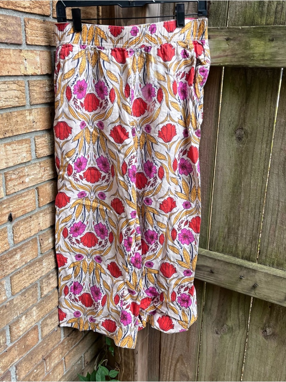 Rachel Zoe Floral 100% Linen Wide Leg Pants-White with Red, Pink & Yellow Print